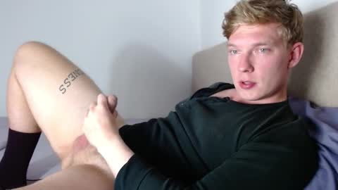 Snapshot of hercules__ chatting on February 3, 2026, 1:38 pm Gregblonde Alextattoo online show from February 3, 2026, 1:38 pm