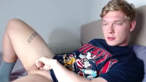 Snapshot of hercules__ chatting on February 5, 2026, 12:54 pm Gregblonde Alextattoo online show from February 5, 2026, 12:54 pm