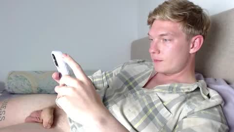Snapshot of hercules__ chatting on February 7, 2026, 1:59 pm Gregblonde Alextattoo online show from February 7, 2026, 1:59 pm