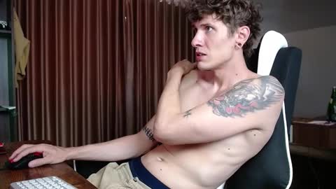 Snapshot of hercules__ chatting on February 16, 2026, 1:35 am Gregblonde Alextattoo online show from February 16, 2026, 1:35 am