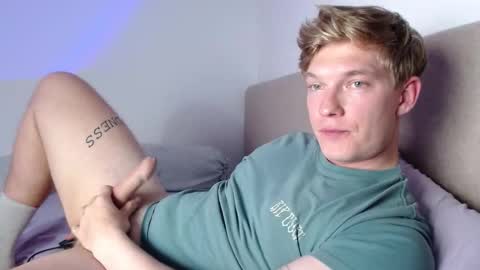 Snapshot of hercules__ chatting on February 17, 2026, 2:13 pm Gregblonde Alextattoo online show from February 17, 2026, 2:13 pm
