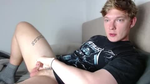 Snapshot of hercules__ chatting on February 26, 2026, 12:15 pm Gregblonde Alextattoo online show from February 26, 2026, 12:15 pm