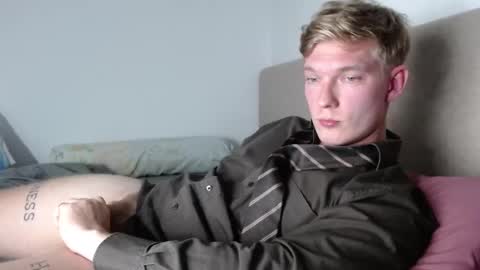 Snapshot of hercules__ chatting on March 11, 2026, 5:52 pm Gregblonde Alextattoo online show from March 11, 2026, 5:52 pm