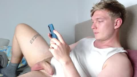 Snapshot of hercules__ chatting on March 16, 2026, 5:06 pm Gregblonde Alextattoo online show from March 16, 2026, 5:06 pm