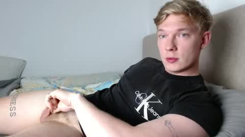 Snapshot of hercules__ chatting on March 21, 2026, 1:37 pm Gregblonde Alextattoo online show from March 21, 2026, 1:37 pm