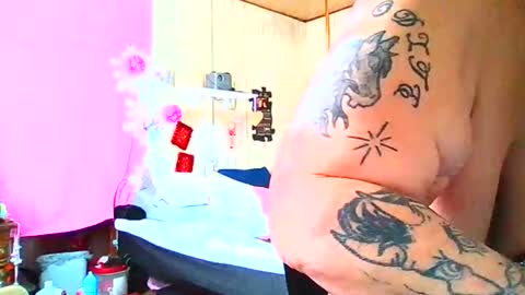 Snapshot of herculesnvenus chatting on February 2, 2026, 3:55 pm venus online show from February 2, 2026, 3:55 pm