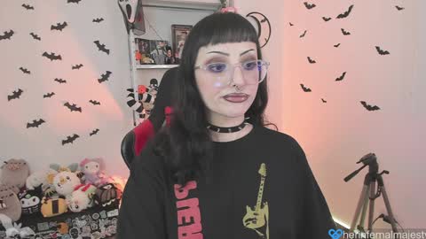 Snapshot of herinfernalmajesty chatting on December 11, 2024, 12:33 am Marie online show from December 11, 2024, 12:33 am