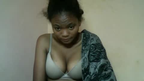 herisse01 online show from May 15, 2026, 11:34 pm