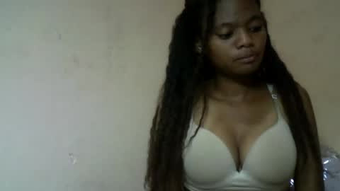 herisse01 online show from June 3, 2026, 4:34 pm