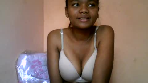herisse01 online show from June 12, 2026, 8:02 am