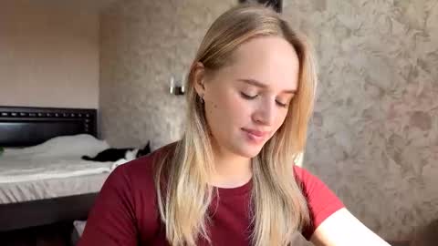 Snapshot of hermiladziekan chatting on September 15, 2025, 8:03 am Sylvia online show from September 15, 2025, 8:03 am