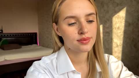 Snapshot of hermiladziekan chatting on October 11, 2025, 8:13 am Sylvia online show from October 11, 2025, 8:13 am