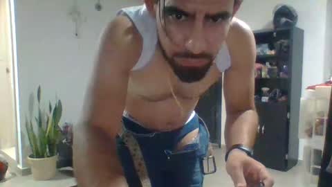 herrera9312 online show from April 12, 2026, 12:04 am