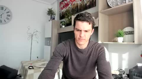 heterooli online show from February 3, 2025, 9:41 am