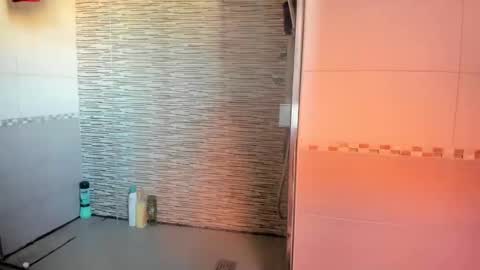 heterooli online show from February 14, 2025, 3:05 pm