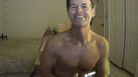 Snapshot of hewes1 chatting on March 8, 2026, 6:17 am hewes1 online show from March 8, 2026, 6:17 am