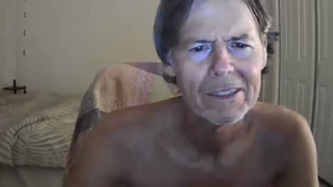 Snapshot of hewes1 chatting on April 1, 2026, 7:31 am hewes1 online show from April 1, 2026, 7:31 am