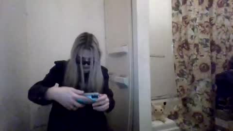 Snapshot of hey_mikky chatting on February 11, 2025, 8:48 am hey_mikky online show from February 11, 2025, 8:48 am