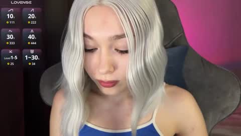 Snapshot of hey_nora_ chatting on July 7, 2026, 7:56 am Nora online show from July 7, 2026, 7:56 am