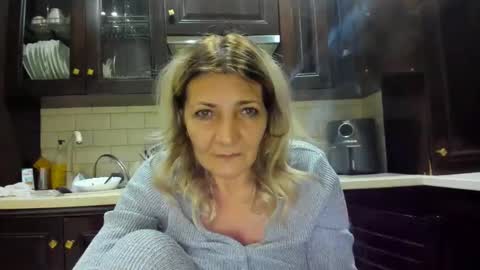 Snapshot of heyheygrey chatting on January 15, 2025, 1:23 am Heyheygrey online show from January 15, 2025, 1:23 am