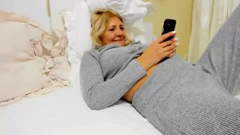 Snapshot of heyheygrey chatting on March 1, 2025, 6:54 pm Heyheygrey online show from March 1, 2025, 6:54 pm