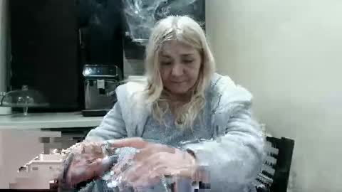 Heyheygrey online show from February 11, 2026, 1:43 am