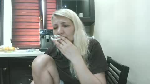 Snapshot of heyheygrey chatting on July 10, 2026, 5:04 pm Heyheygrey online show from July 10, 2026, 5:04 pm