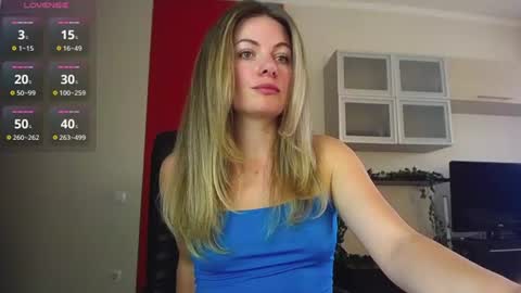Snapshot of hi_bye_ chatting on June 30, 2026, 9:32 am Lina online show from June 30, 2026, 9:32 am