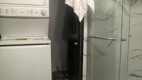 hiiiiiiiiadonis online show from March 2, 2026, 12:56 pm