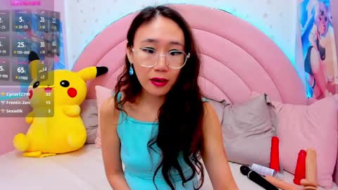 Hikori online show from December 12, 2024, 4:48 am