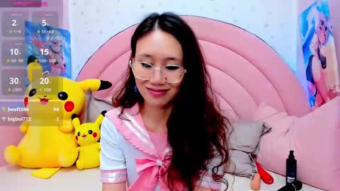 Hikori online show from March 10, 2025, 4:49 am