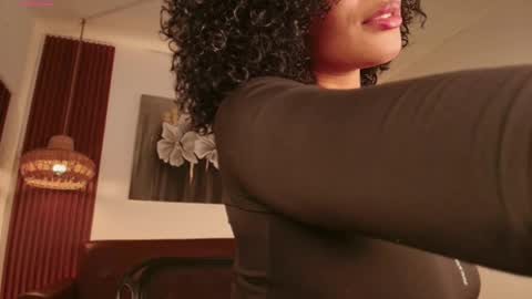 Snapshot of hilaryebony_ chatting on May 29, 2026, 7:56 pm - 29p online show from May 29, 2026, 7:56 pm