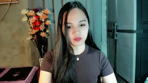 hilarymolly online show from February 20, 2026, 12:18 am