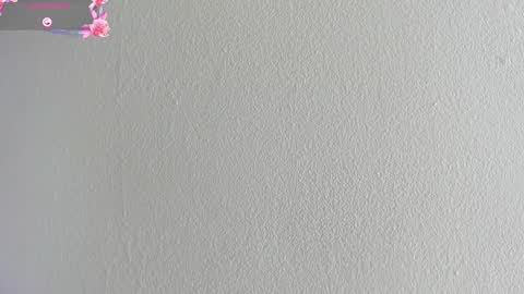 Hilary Thomsom online show from February 4, 2026, 12:00 pm