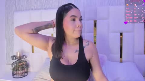 Snapshot of hillary_uckerman_ chatting on September 17, 2025, 11:34 am Hillary online show from September 17, 2025, 11:34 am