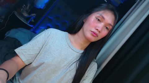 yuricah online show from January 15, 2025, 8:20 am