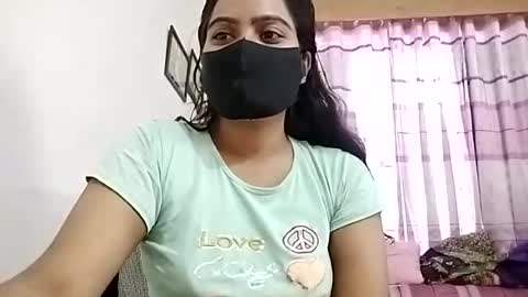 himuhimu22 online show from July 18, 2026, 6:50 am