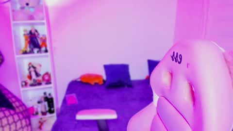 Hinata online show from February 7, 2025, 4:16 am