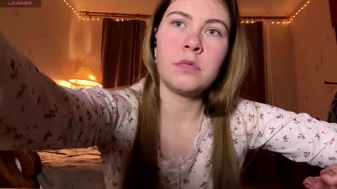 I am Amy ntmu Lets hit 10 Thumbs Up together online show from February 15, 2026, 2:58 pm