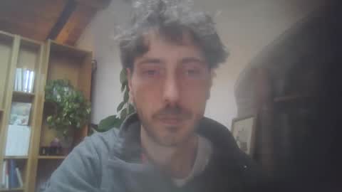 hitmenoww online show from March 29, 2026, 10:48 am