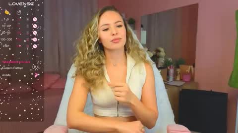 Ksenia online show from September 21, 2025, 11:17 pm