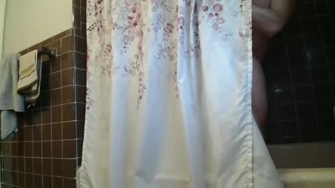 Hockey Player online show from January 17, 2025, 3:53 pm