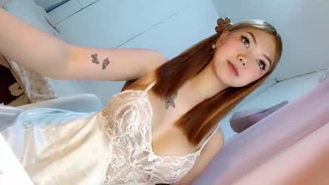 Snapshot of hoelychess chatting on November 24, 2025, 10:26 am welcome here guys online show from November 24, 2025, 10:26 am