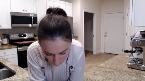 Holi Hurricane online show from February 6, 2026, 4:06 am