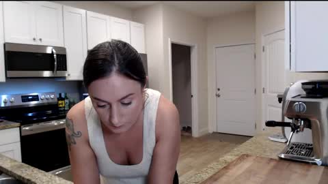 Holi Hurricane online show from April 17, 2026, 2:58 am