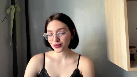 Snapshot of hollisguerrette chatting on April 4, 2026, 5:16 am Sofia online show from April 4, 2026, 5:16 am