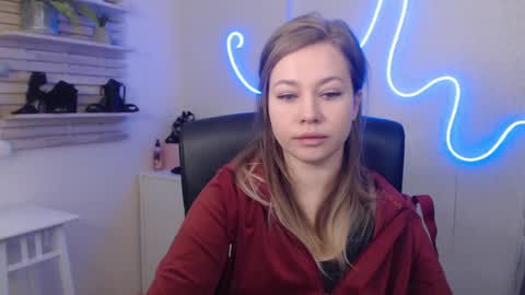 Holly online show from January 20, 2025, 4:32 am