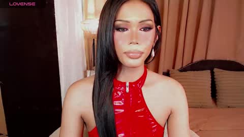 holly_goddessxx online show from February 18, 2026, 7:37 am