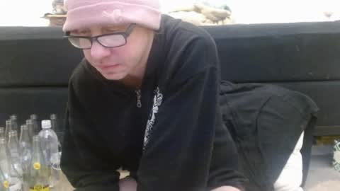 Snapshot of hollyhawkes chatting on February 9, 2025, 11:15 pm Holly Hawkes online show from February 9, 2025, 11:15 pm