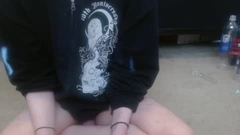 Snapshot of hollyhawkes chatting on September 30, 2025, 3:39 pm Holly Hawkes online show from September 30, 2025, 3:39 pm